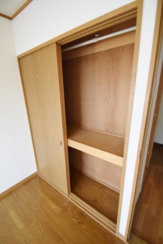 コスモハイツ下柳 収納