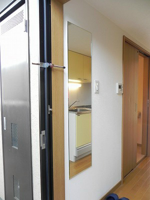 ロフティ北白川 玄関