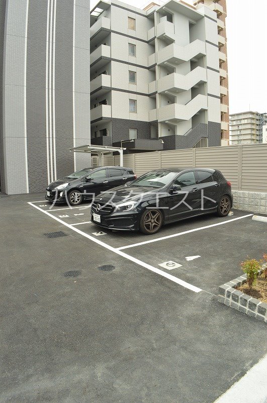 プレサンスTHE　KYOTO華苑 駐車場
