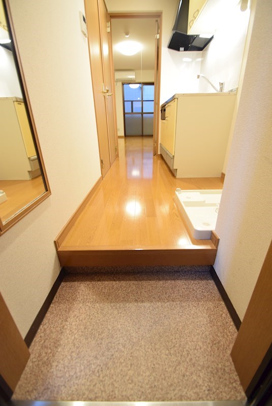 フラッティ京都御所北 玄関