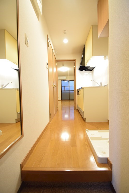 フラッティ京都御所北 玄関