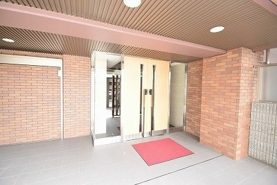 フェルミ堀川 エントランス