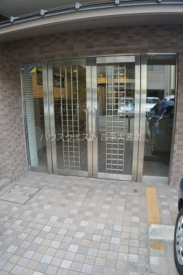 ベラジオ二条城前 エントランス