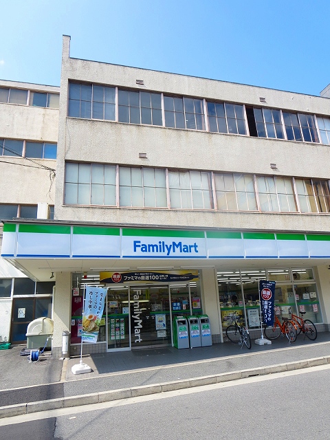 グランドパレス京都烏丸五条 ﾌｧﾐﾘｰﾏｰﾄ 新町高辻店