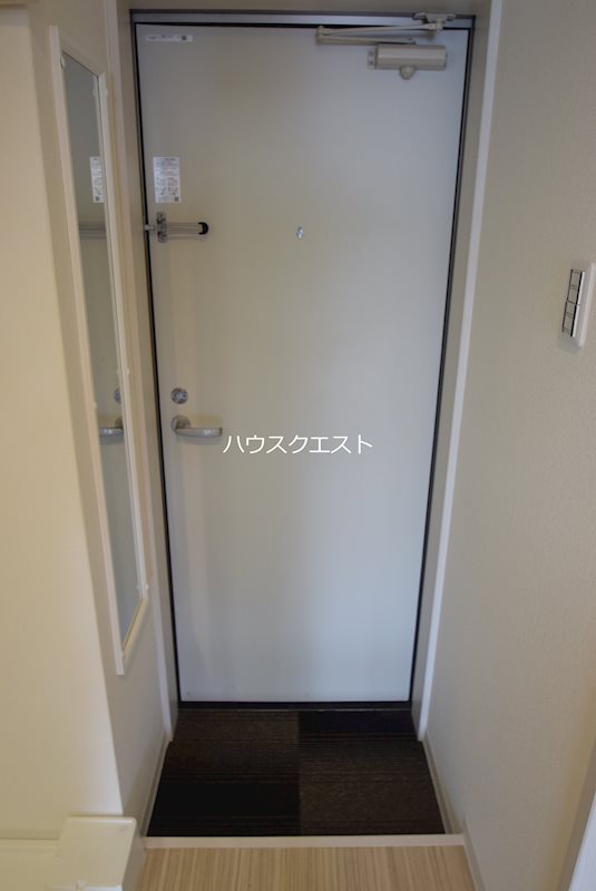 アークリード北野白梅町 玄関