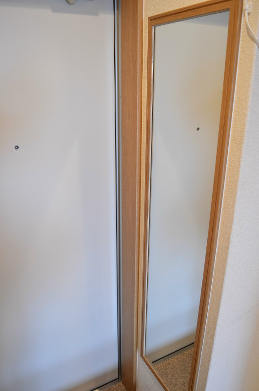 アドミ西院 玄関