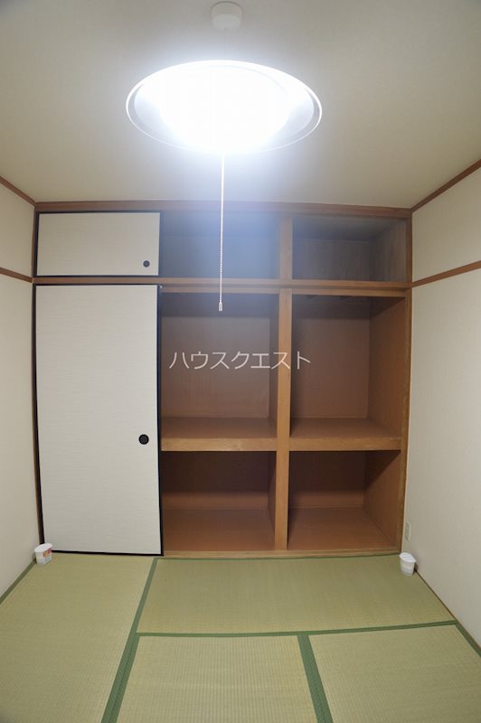 シェモア御池新町 収納