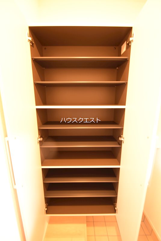 レクロッシュ 玄関