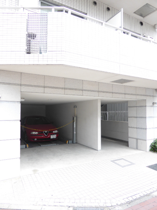 グラマシー京都（旧リエトコート塩小路堀川） 駐車場