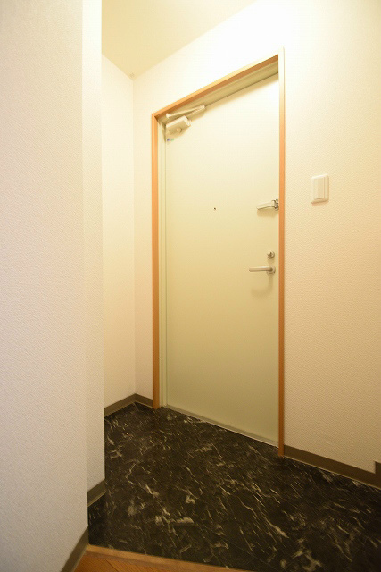 ランブラス衣笠 玄関