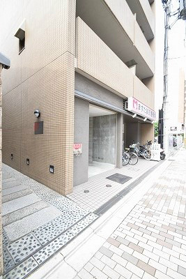 アティ今出川 エントランス