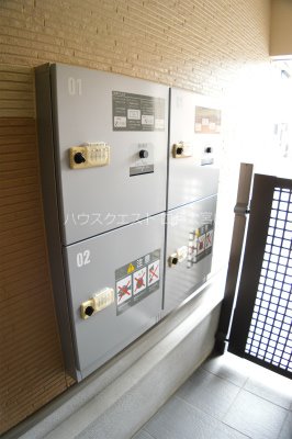 マ・リッチ西院 ロビー