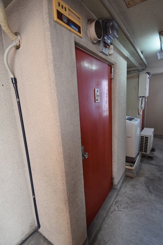 ハイム西川 玄関