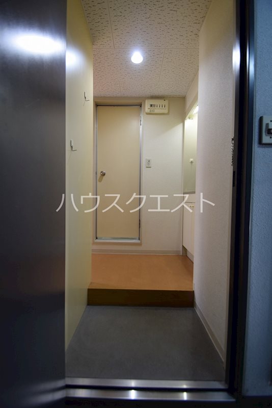 ADEAM OKAZAKI 玄関