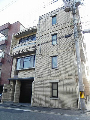 エクラタン60 外観