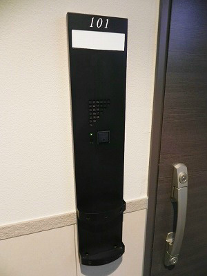 プレミアムステージ京大前 玄関