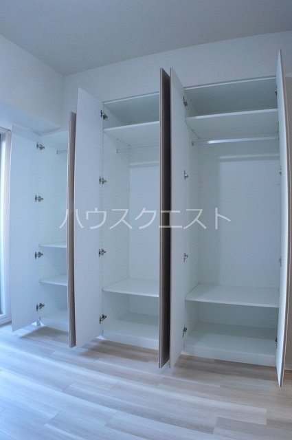 ソルレヴェンテ堀川高辻 収納