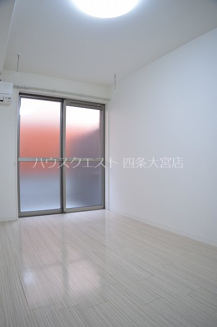アークリード西院 その他