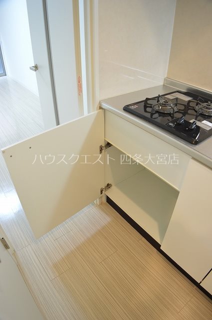 アークリード西院 キッチン