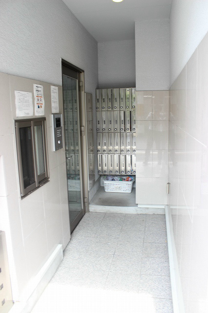 アークリード五条堀川 エントランス