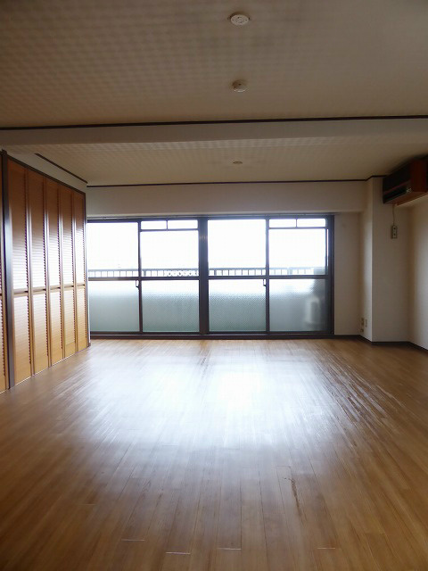 ルネ河原町 リビング