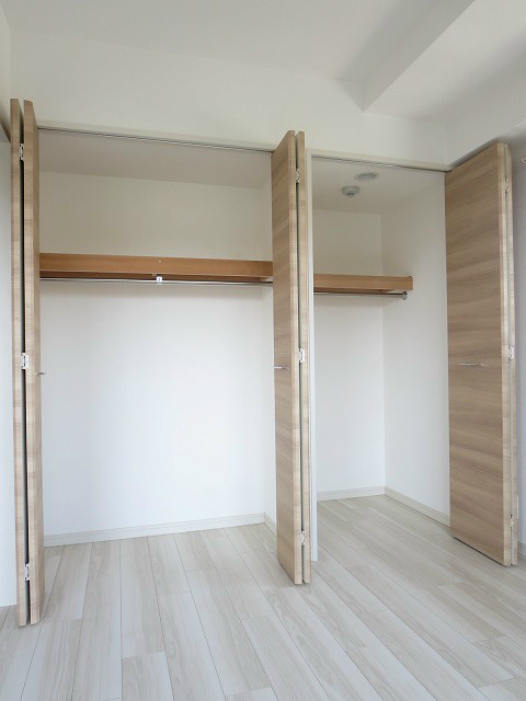 ルーエ五条堀川 収納