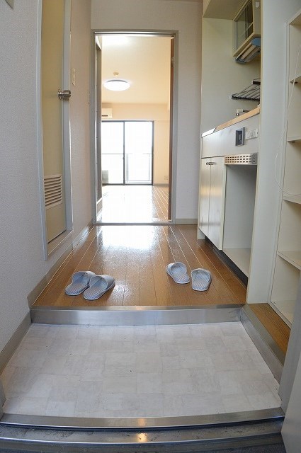 雅パレス 玄関
