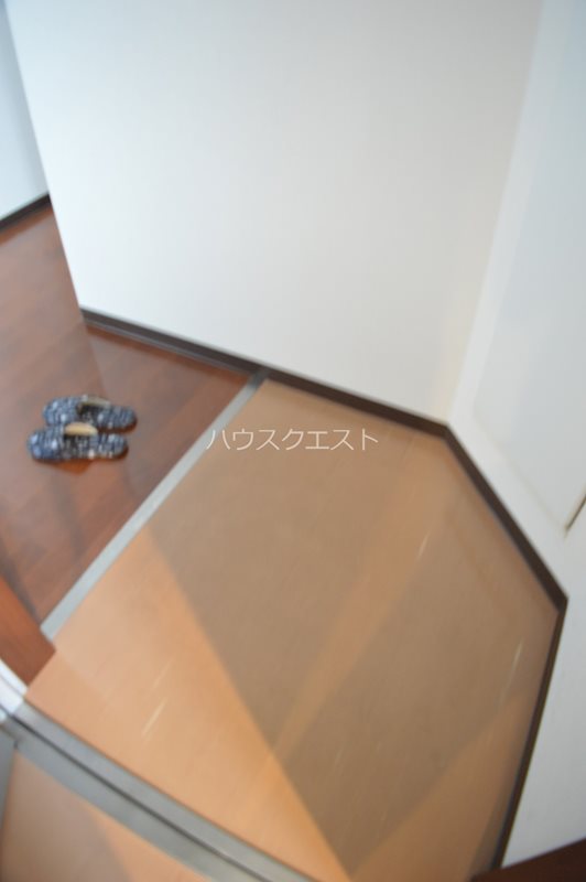 ルポゼ綾大宮 玄関