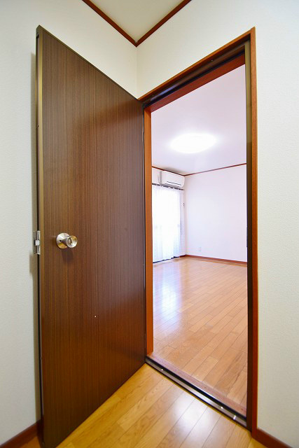 大橋ハイツ 玄関