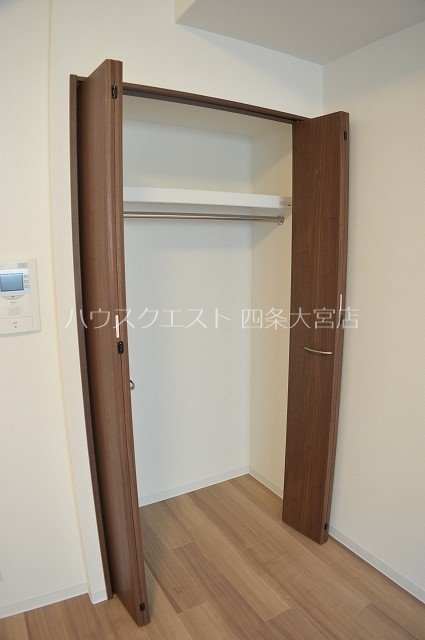 プレサンス京都洛南 収納