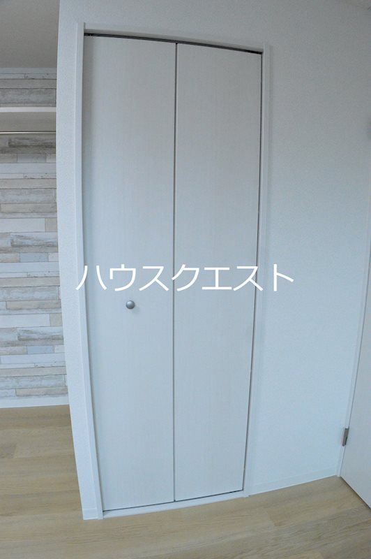 アークリード三条御前 収納