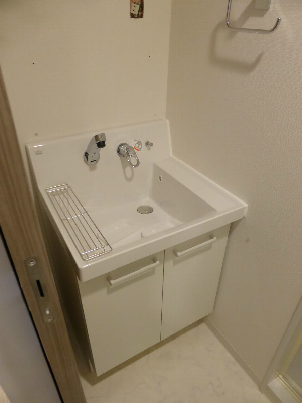 エステムプラザ東山邸 洗面所