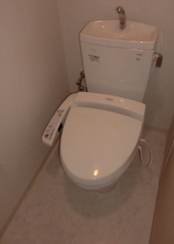 エステムプラザ京都御所ノ内REGIA トイレ