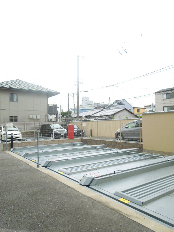 エステムプラザ京都御所ノ内REGIA 駐車場