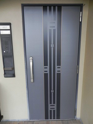 イーグルコート聖護院 玄関