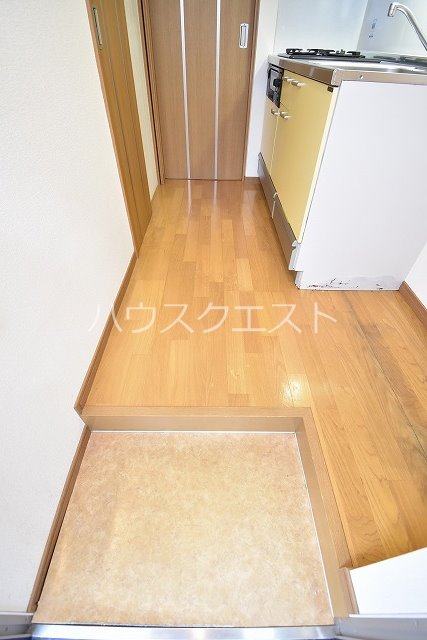 ロフティ西院 玄関