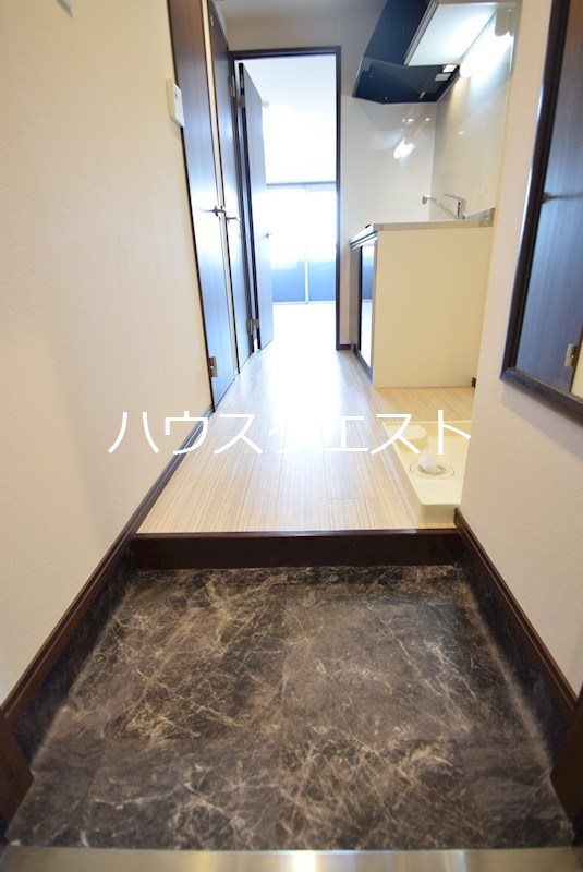 フラッティ御園橋西 玄関