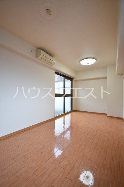 ビレイユ眞英河原町 リビング