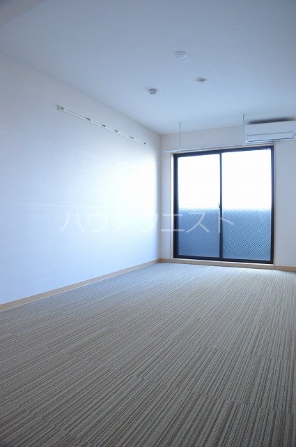 クレアーレ五条大宮 リビング