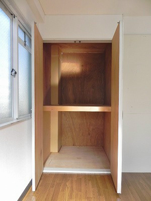 コスモハイツ里ノ内 収納