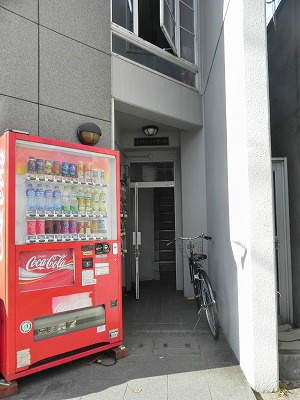コスモハイツ里ノ内 エントランス