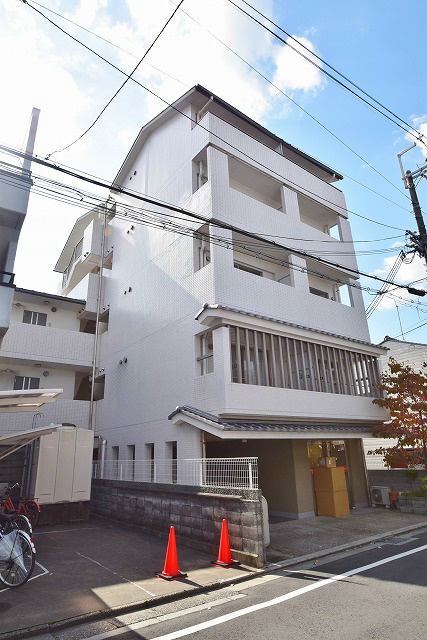 グランドパレス吉田近衛 外観