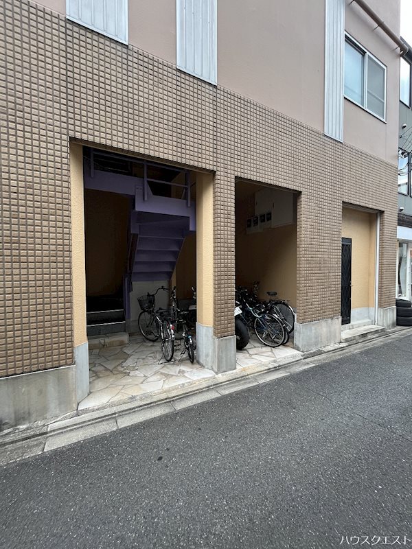グレース白梅町南 エントランス