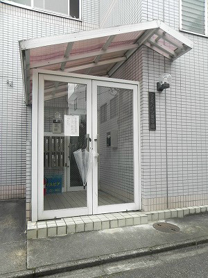 コスモハイツ百万遍 エントランス