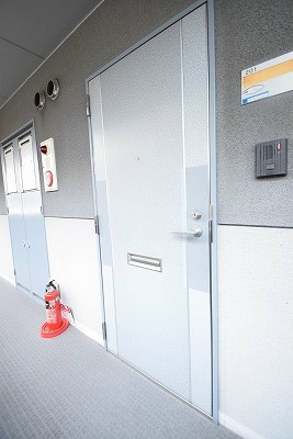 ヴェルメゾン北大路 玄関