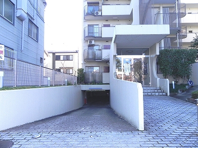 インペリアル聖護院 駐車場