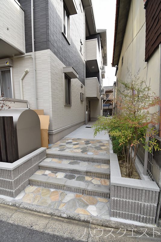 ウッドステージ桜　弐番館 エントランス
