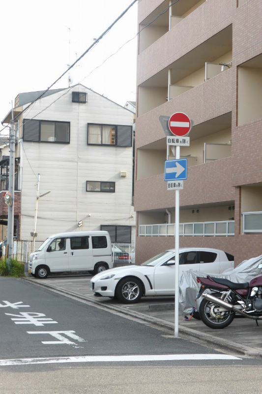 パレスコート 駐車場