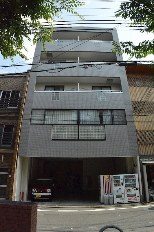 フロントパーク 外観