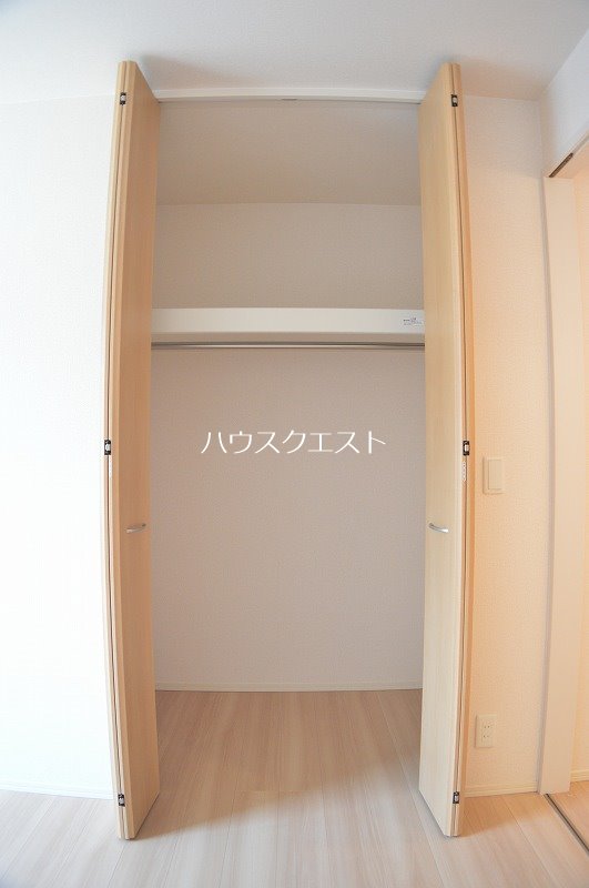 サニースポット二条B 収納